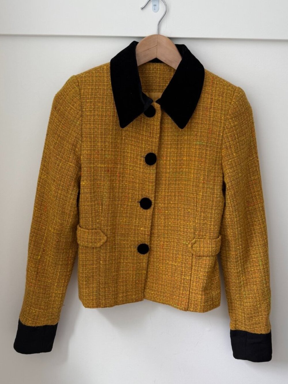 VINTAGE Mustard Yellow Tweed Blazer Jacket Black Velvet Collar & Cuffs 100% Wool